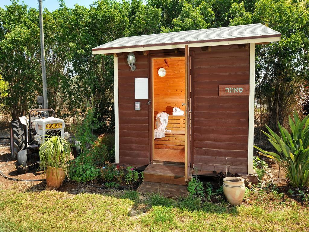 The Galilee Cabin Arbel Room photo